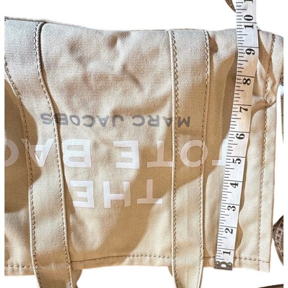 Marc Jacob’s The Tote Bag Medium Cream Canvas Shoulder Bag - Picture 9 of 12